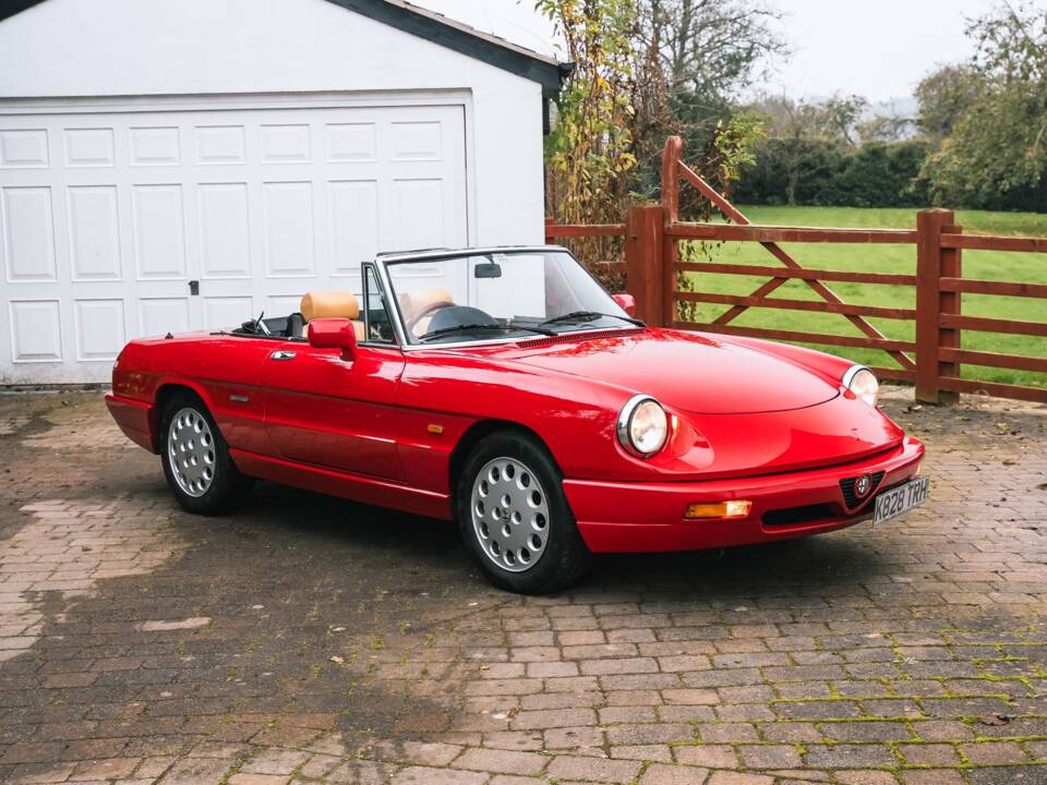 Afbeelding 48/50 van Alfa Romeo 2.0 Spider (1992)