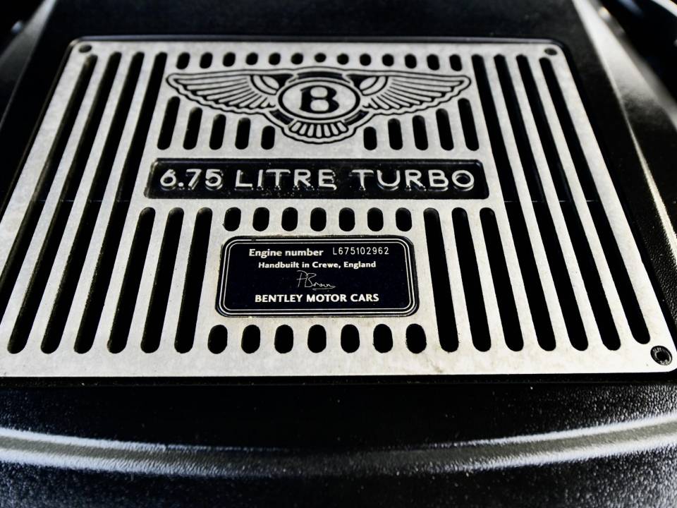 Afbeelding 42/50 van Bentley Arnage Red Label (2002)