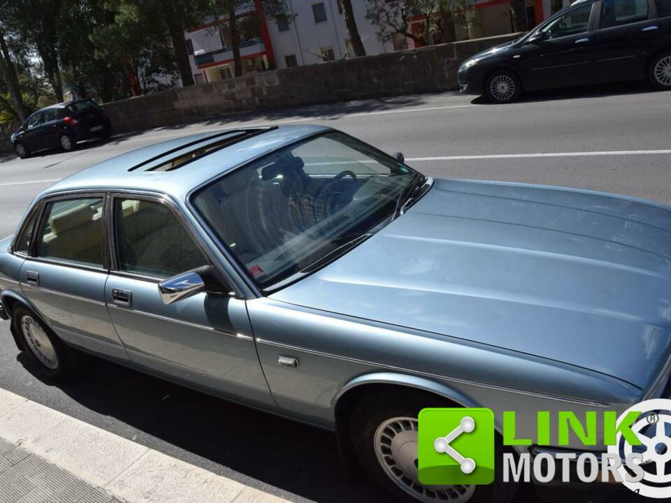 Immagine 5/10 di Jaguar XJ 6 4.0 (1989)