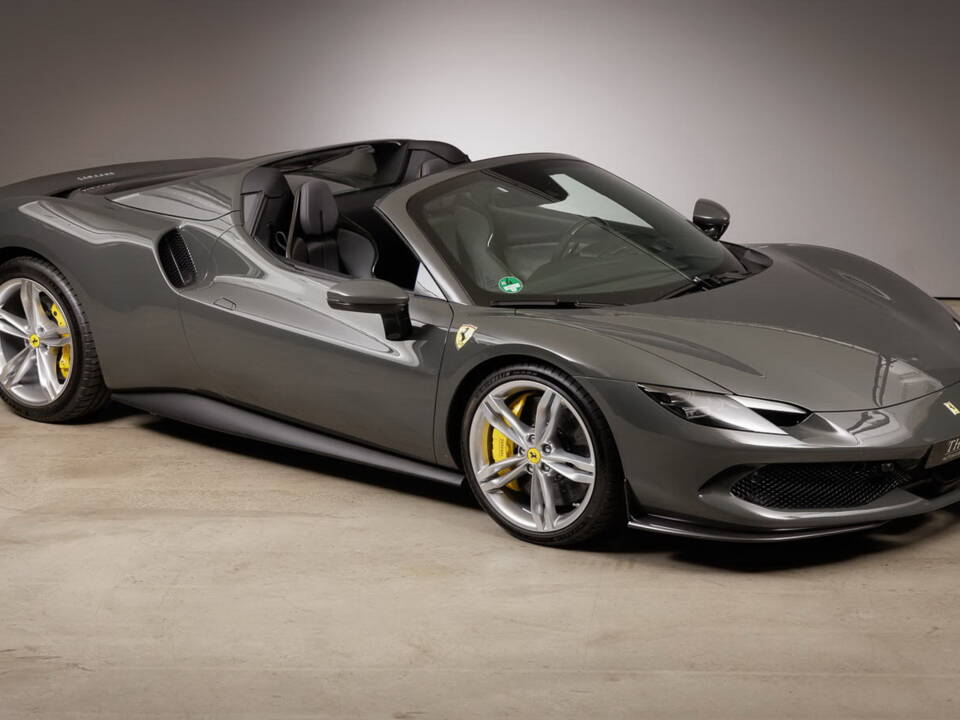 Image 5/42 de Ferrari 296 GTS (2024)
