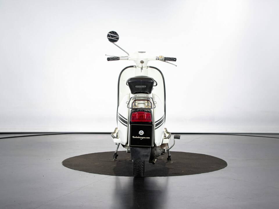 Immagine 3/45 di Innocenti Lambretta 150 DL (1970)