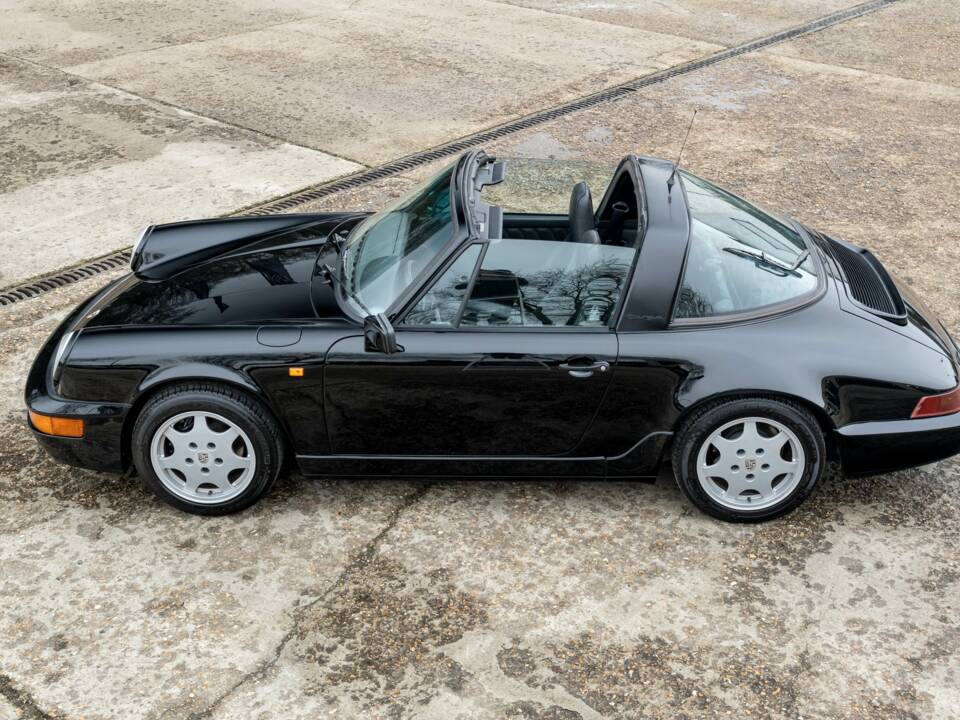 Bild 4/29 von Porsche 911 Carrera 2 (1990)