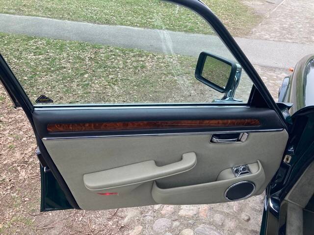 Bild 14/40 von Jaguar XJ 12 (1992)