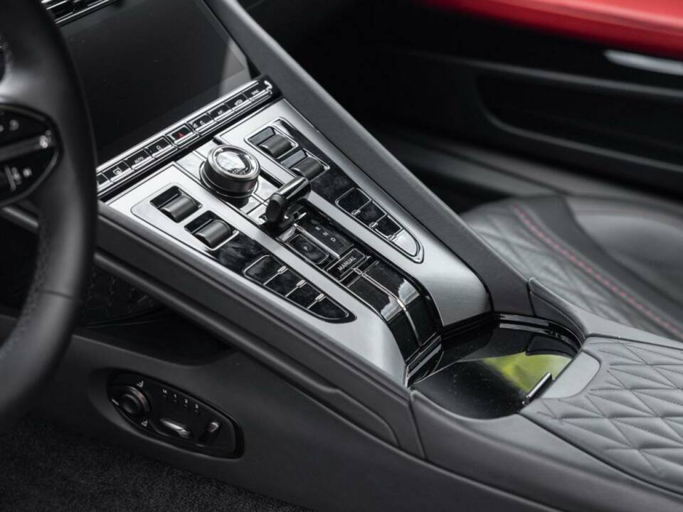 Bild 10/16 von Aston Martin DB12 (2023)