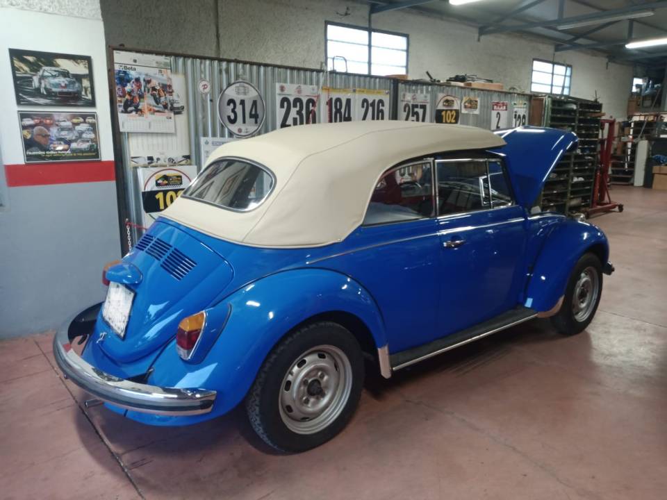 Image 3/4 of Volkswagen Beetle 1300 (1972)