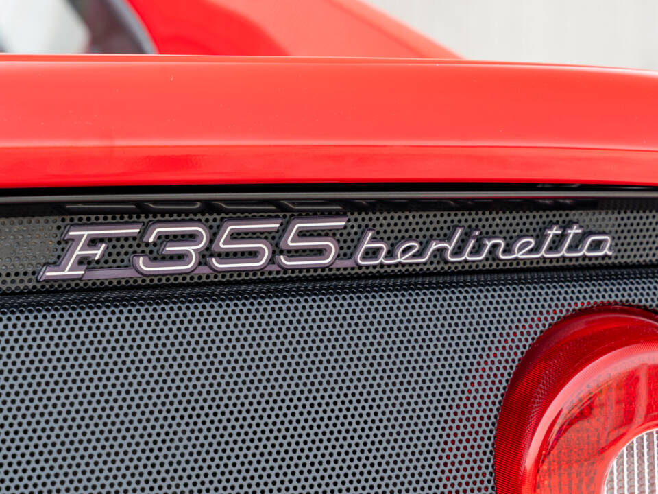 Imagen 32/89 de Ferrari F 355 Berlinetta (1996)