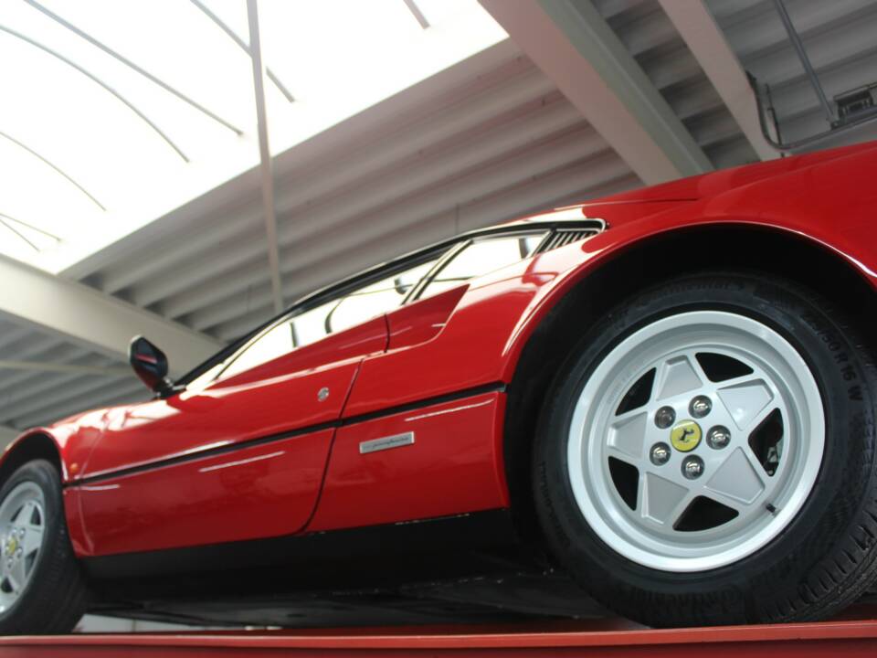Bild 18/50 von Ferrari 328 GTB (1989)