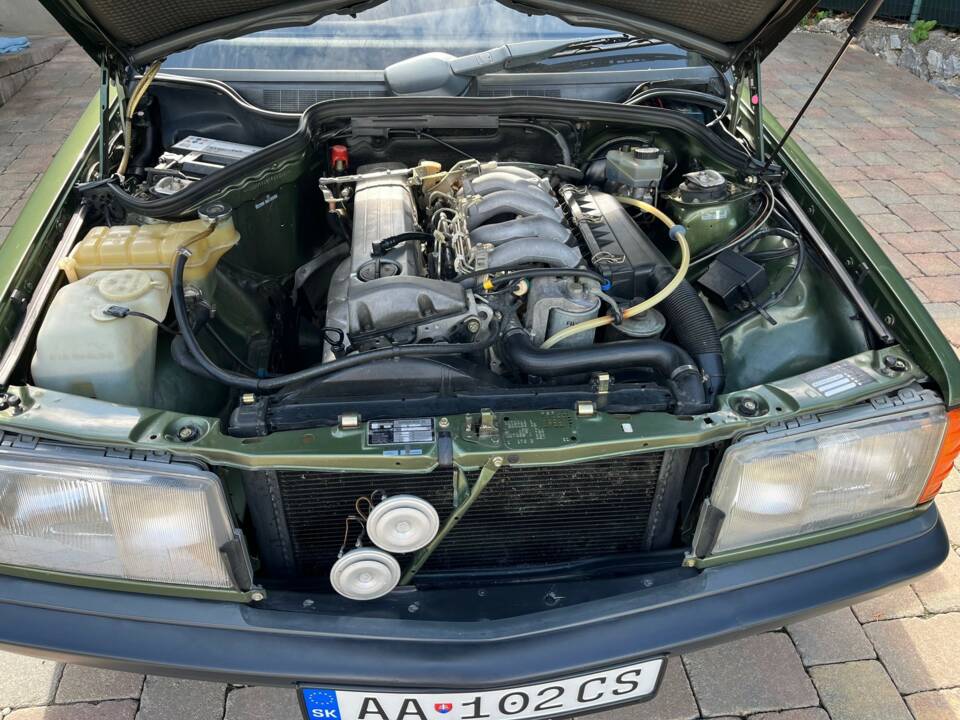 Image 15/18 of Mercedes-Benz 190 D 2.5 (1986)