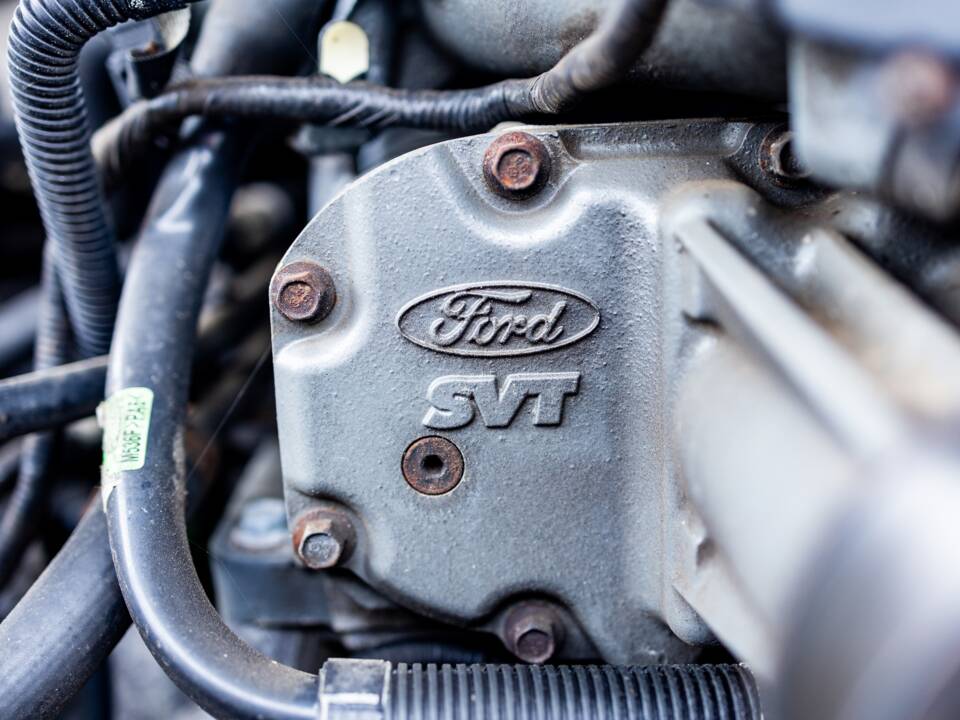 Image 47/50 of Ford F-150 SVT Lightning (2002)