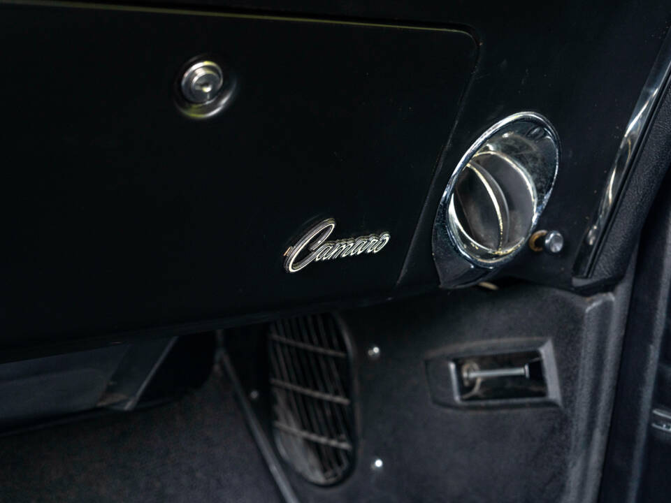 Bild 24/29 von Chevrolet Camaro Z28 (1968)