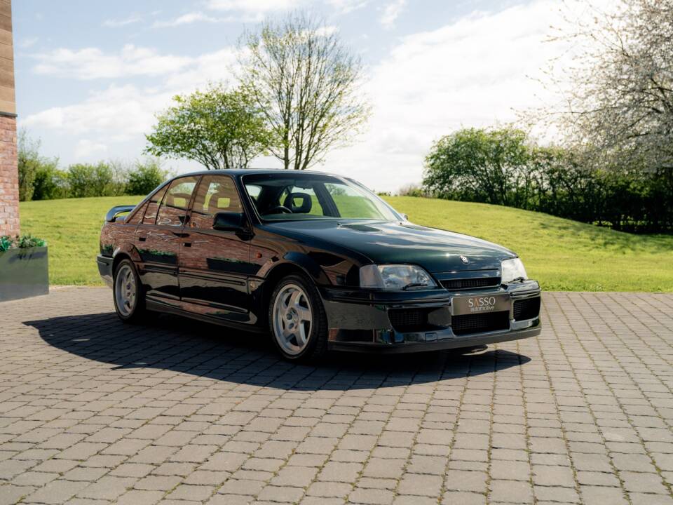 Image 7/75 of Lotus Carlton (1991)