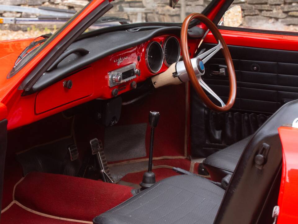 Bild 47/50 von Volkswagen Karmann Ghia 1600 (1972)