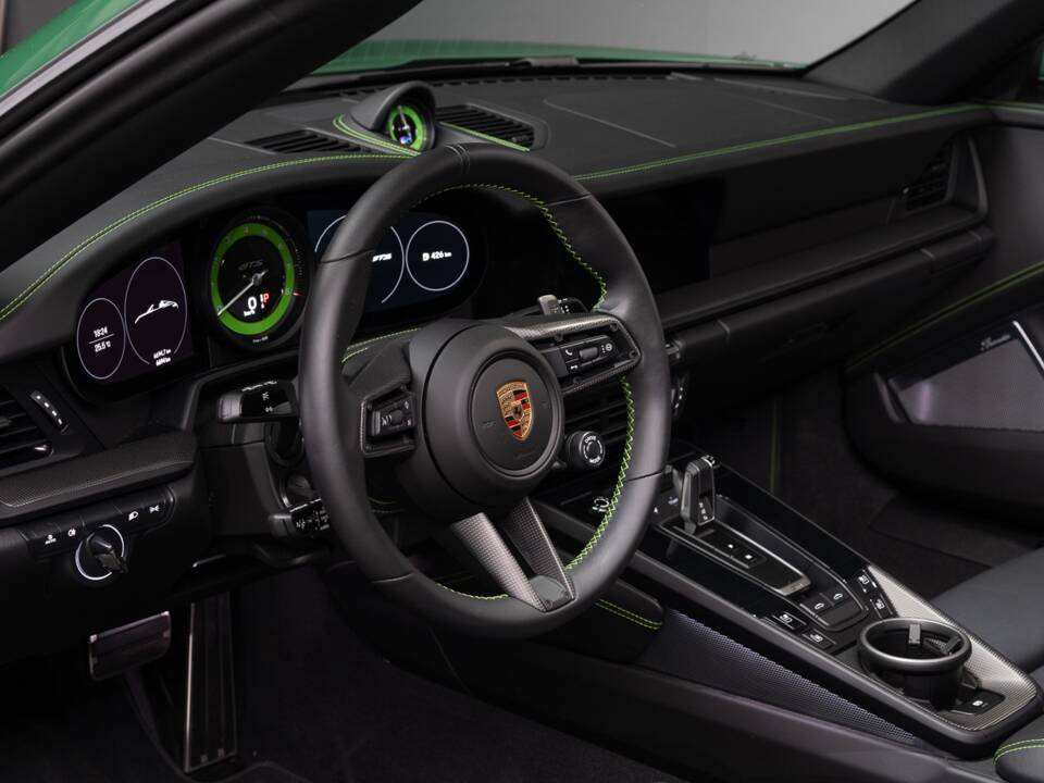 Bild 41/41 von Porsche 911 Carrera 4 GTS (2024)