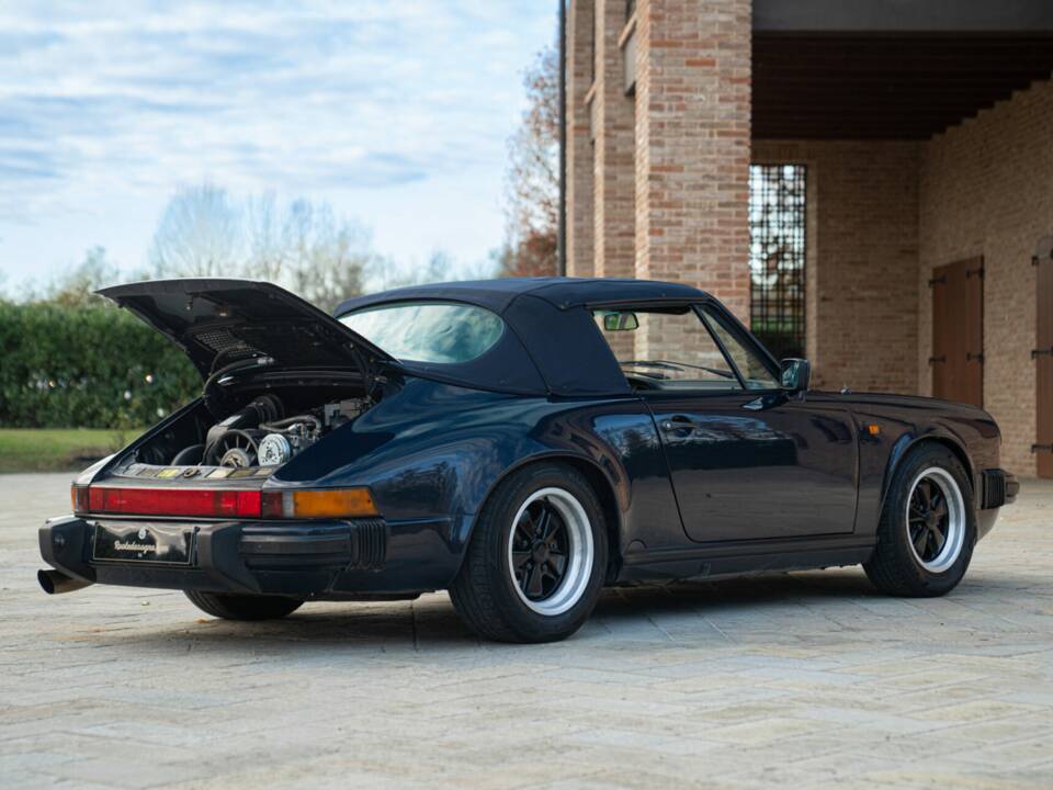Bild 46/50 von Porsche 911 Carrera 3.2 (1989)