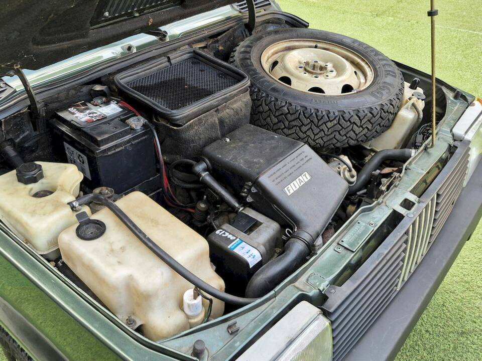 Bild 36/37 von FIAT Panda 4x4 1,0 (1989)