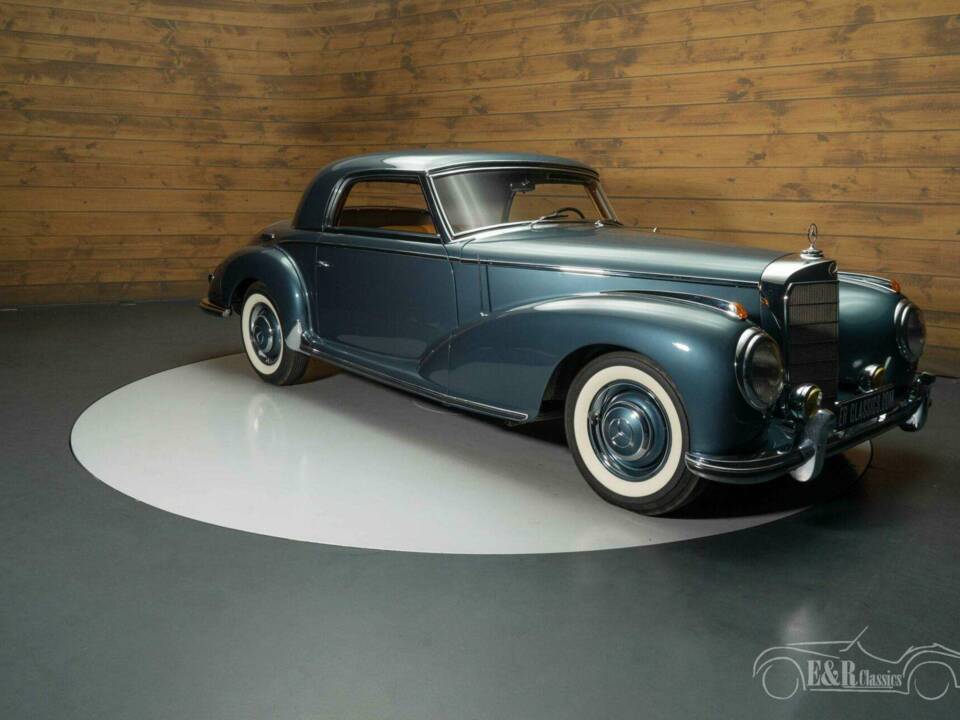Image 25/31 of Mercedes-Benz 300 S (1953)