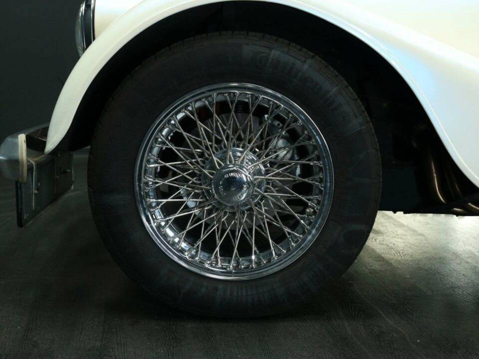 Bild 27/30 von Morgan Plus 8 Inj. (1987)