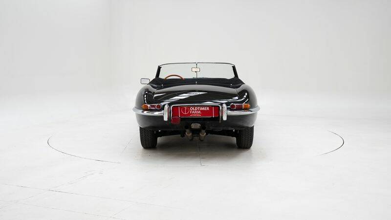 Imagen 7/15 de Jaguar E-Type 4.2 (1966)