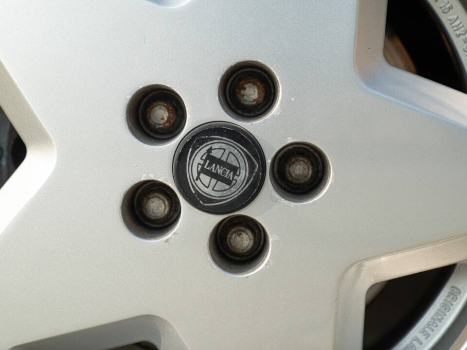 Image 23/50 of Lancia Thema 8.32 (1989)