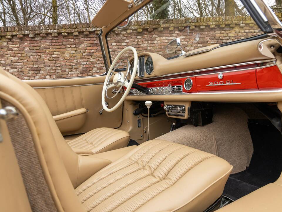 Image 22/50 de Mercedes-Benz 300 SL Roadster (1962)