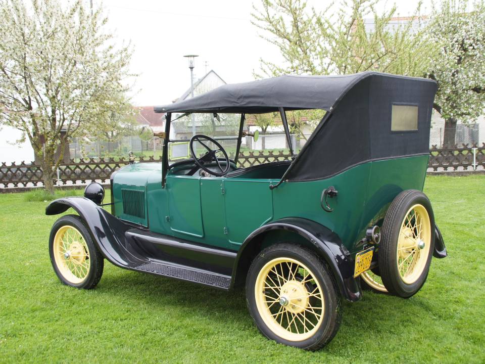 Afbeelding 4/13 van Ford Model T Touring (1927)