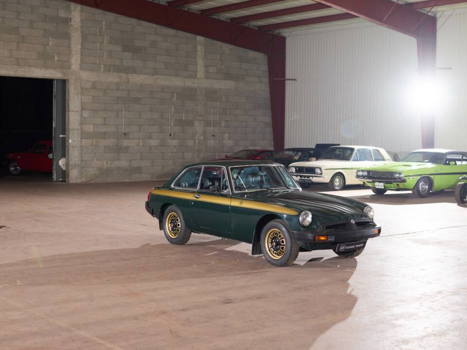 Bild 12/38 von MG MGB GT (1975)
