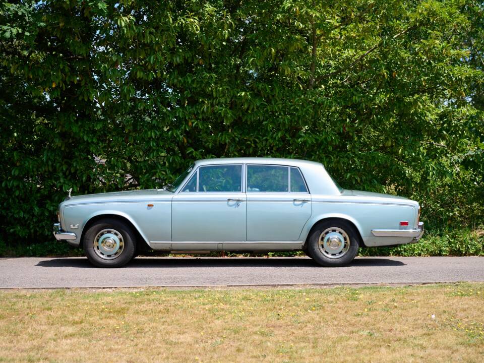 Image 5/46 of Rolls-Royce Silver Shadow I (1974)