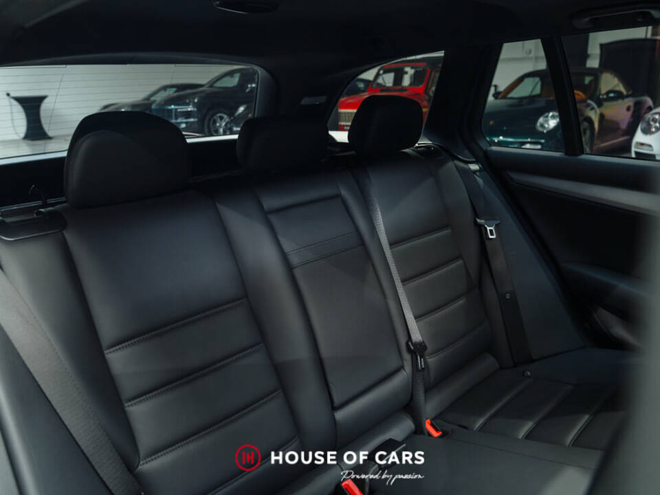 Bild 20/24 von Mercedes-Benz C 63 AMG T (2010)