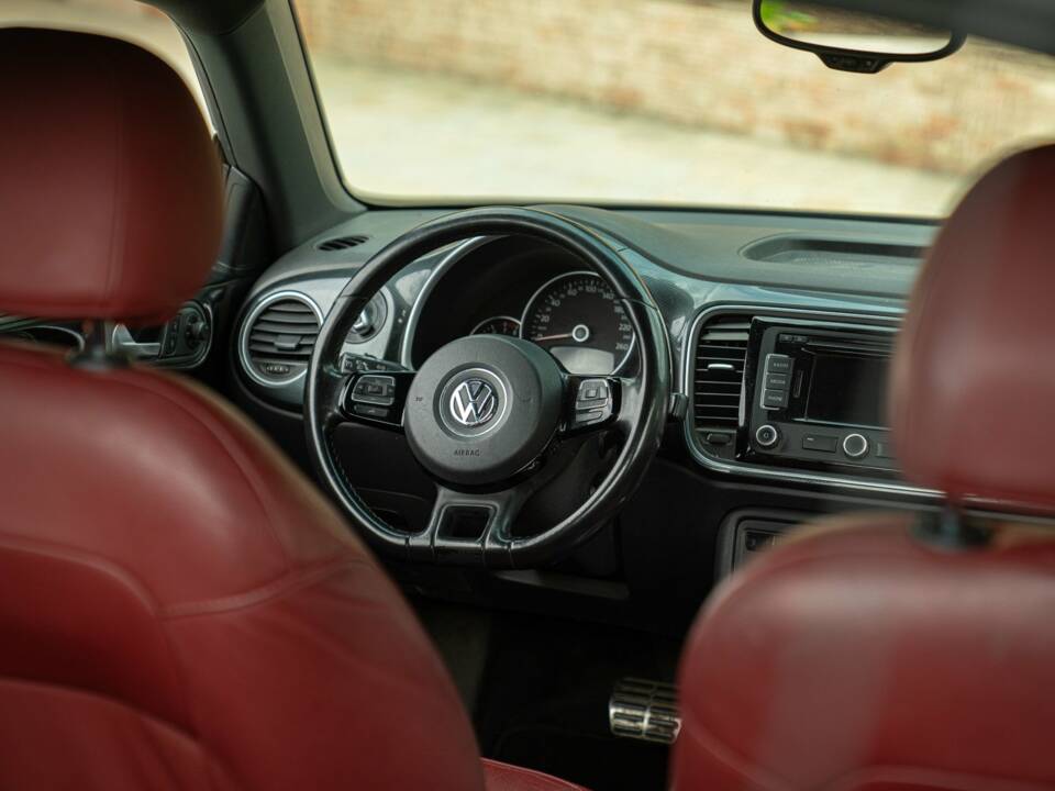Image 35/50 of Volkswagen New Beetle 2.0 (2012)