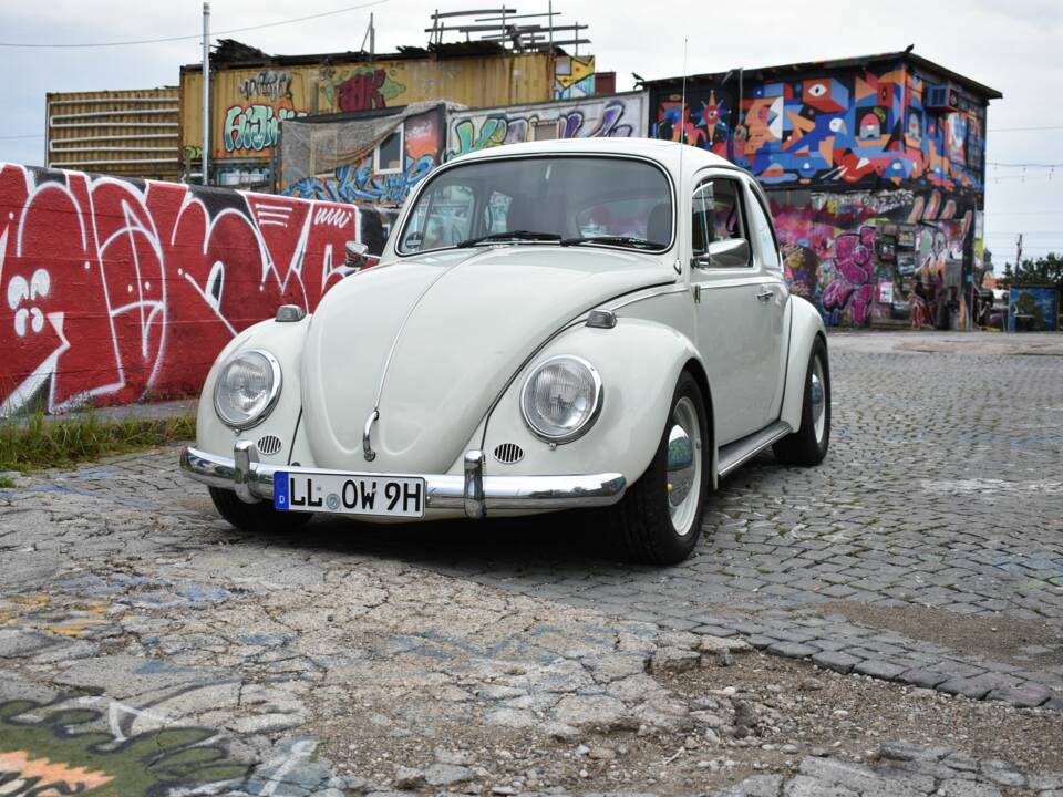 Bild 32/56 von Volkswagen Käfer 1300 (1968)