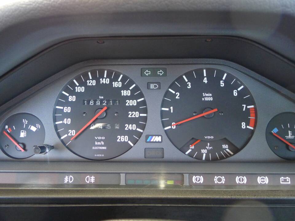 Immagine 45/45 di BMW M3 (1987)
