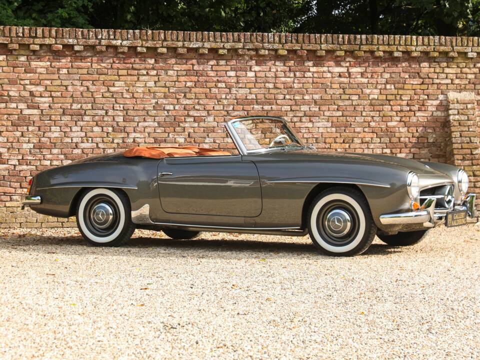 Image 24/50 of Mercedes-Benz 190 SL (1960)
