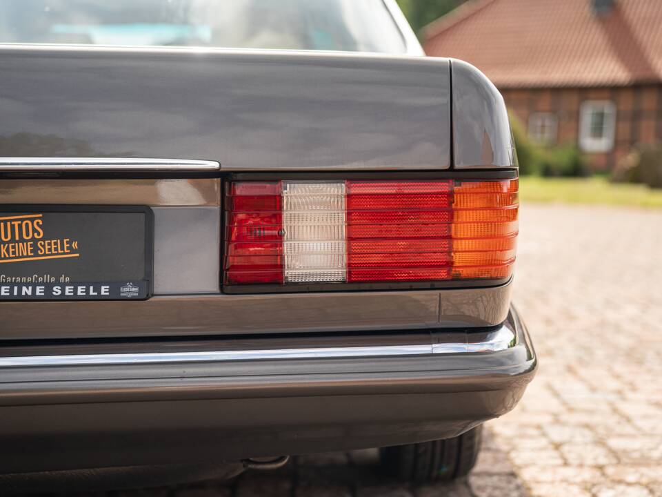 Bild 14/76 von Mercedes-Benz 500 SEL (1985)