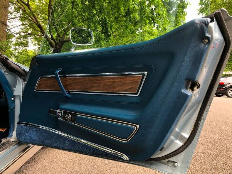 Image 48/50 of Chevrolet Corvette Stingray (1972)