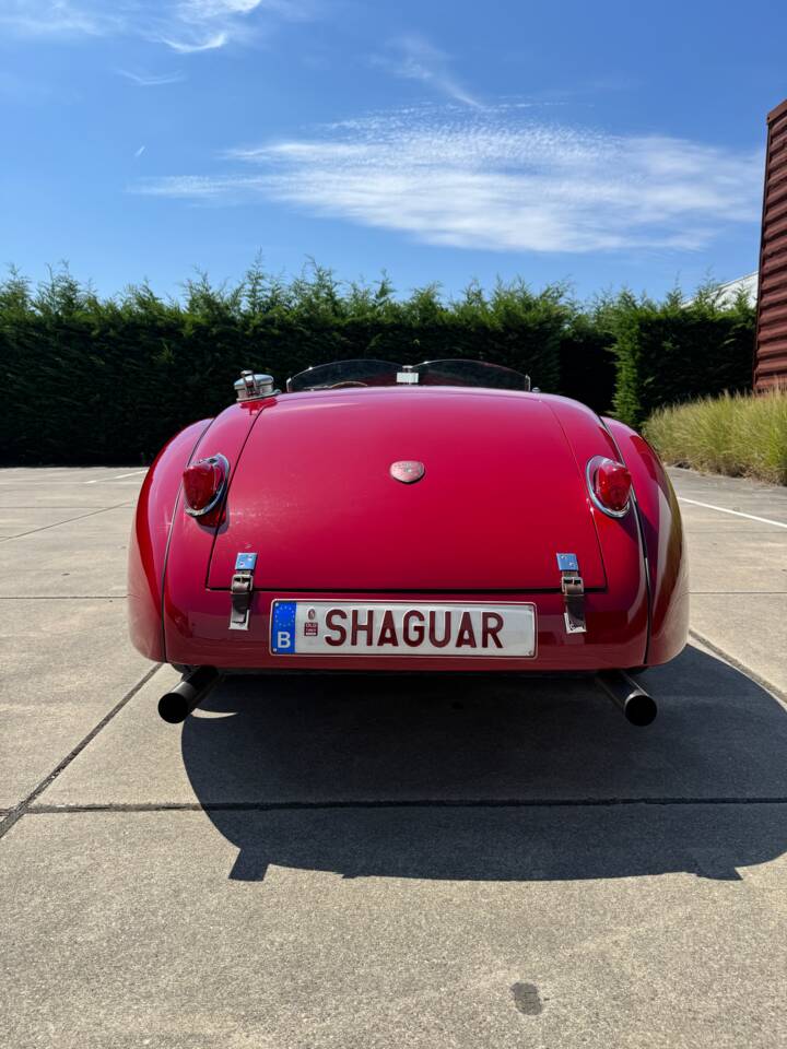 Image 17/34 of Jaguar XK 140 OTS (1955)