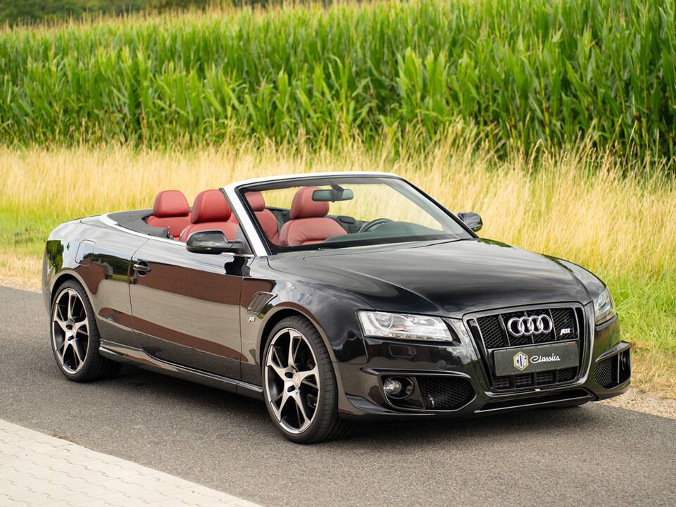 Image 1/33 of Audi A5 2.0 TFSI (2010)