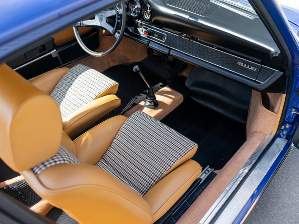 Image 22/34 de Porsche 911 2.0 E (1969)