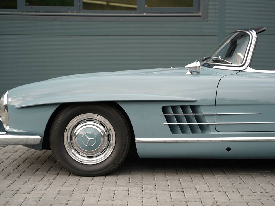Image 5/43 of Mercedes-Benz 300 SL Roadster (1960)