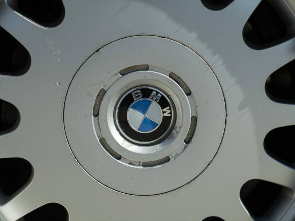 Bild 21/50 von BMW 725tds (1997)