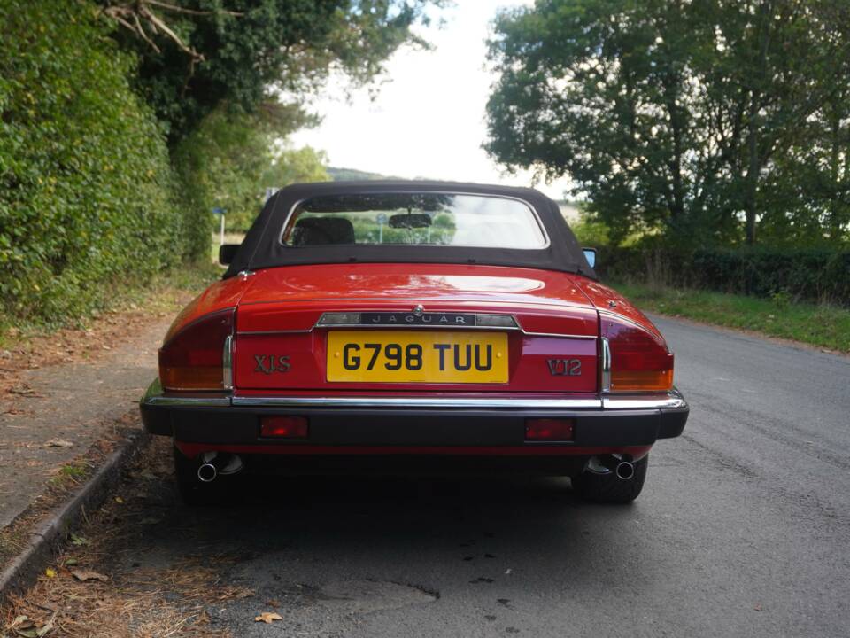 Image 16/23 de Jaguar XJS 5.3 V12 (1989)
