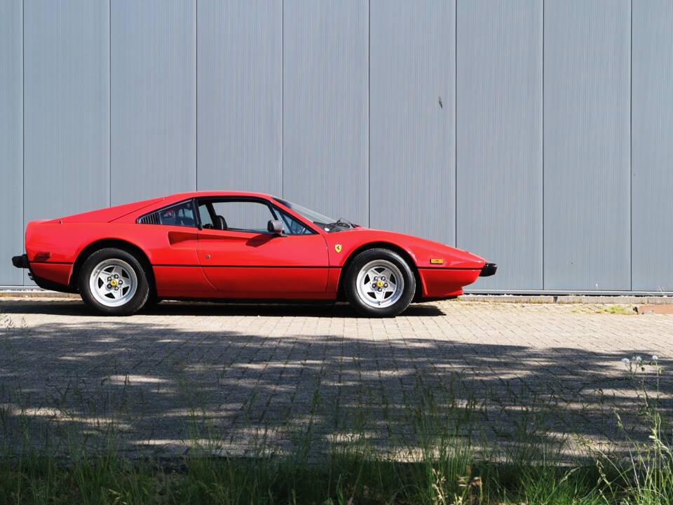 Image 10/61 of Ferrari 308 GTBi (1982)