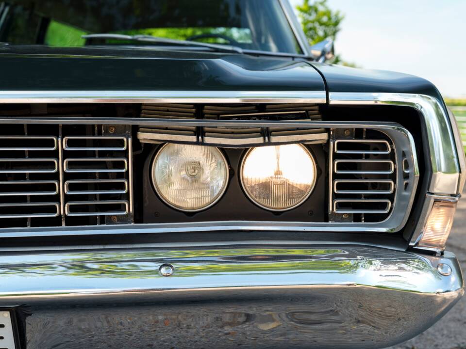 Image 9/28 of Ford LTD Country Squire (1968)