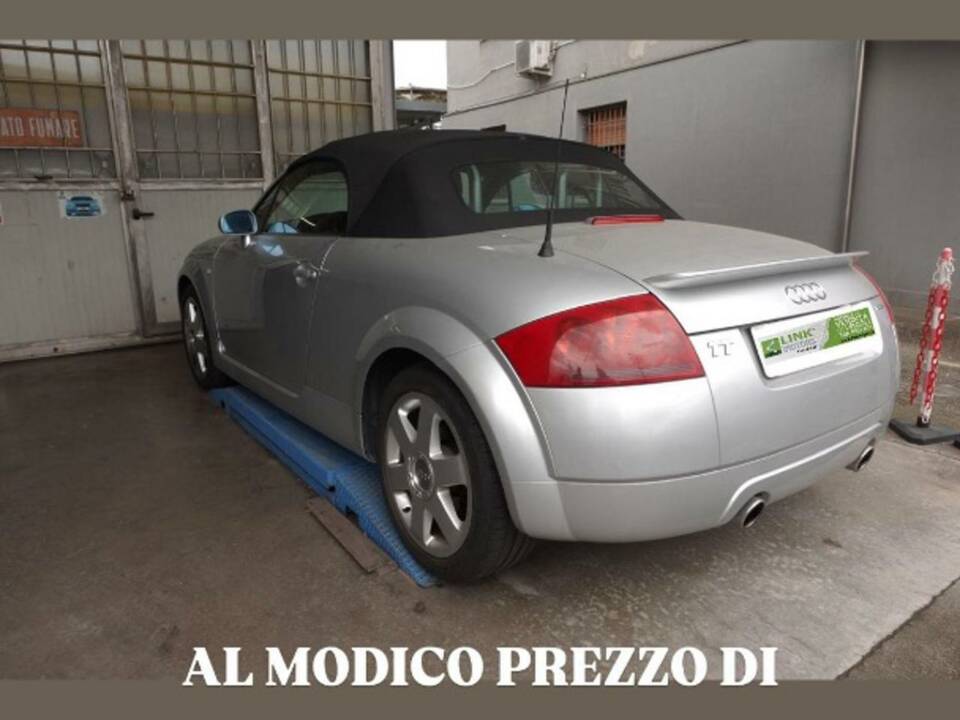 Image 3/10 of Audi TT 1.8 T quattro (2000)