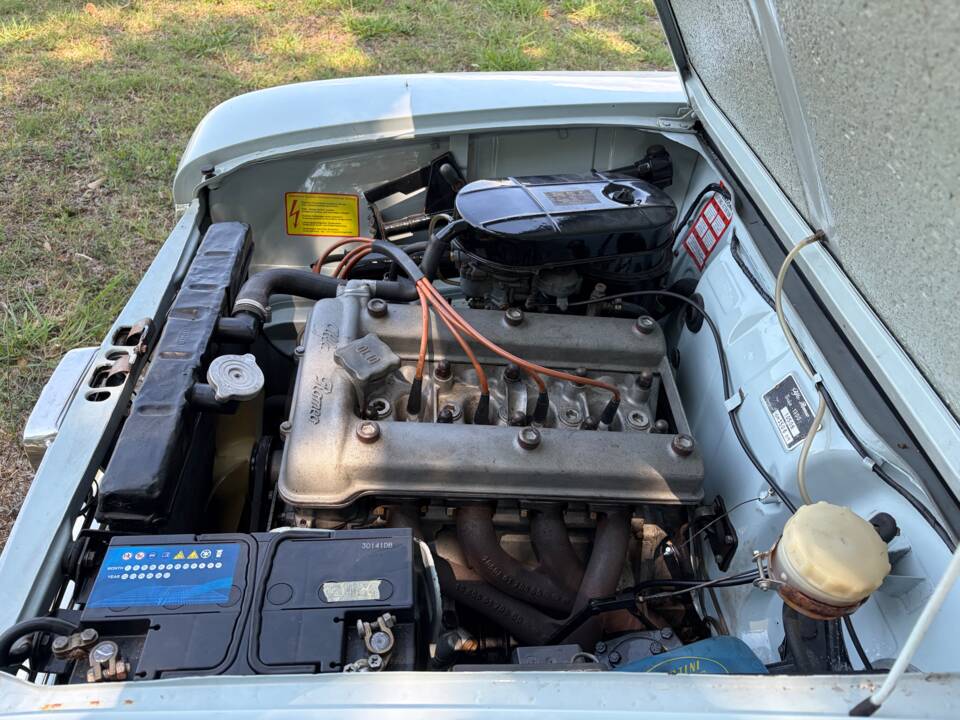 Image 28/30 of Alfa Romeo Giulia 1300 TI (1966)
