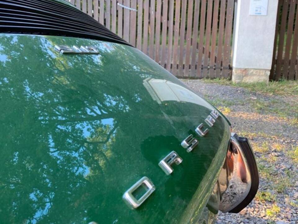 Afbeelding 6/11 van Porsche 911 2.2 T (1970)