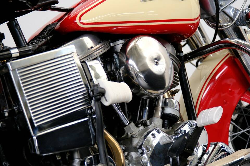 Image 72/75 of Harley-Davidson FL Panhead (1965)