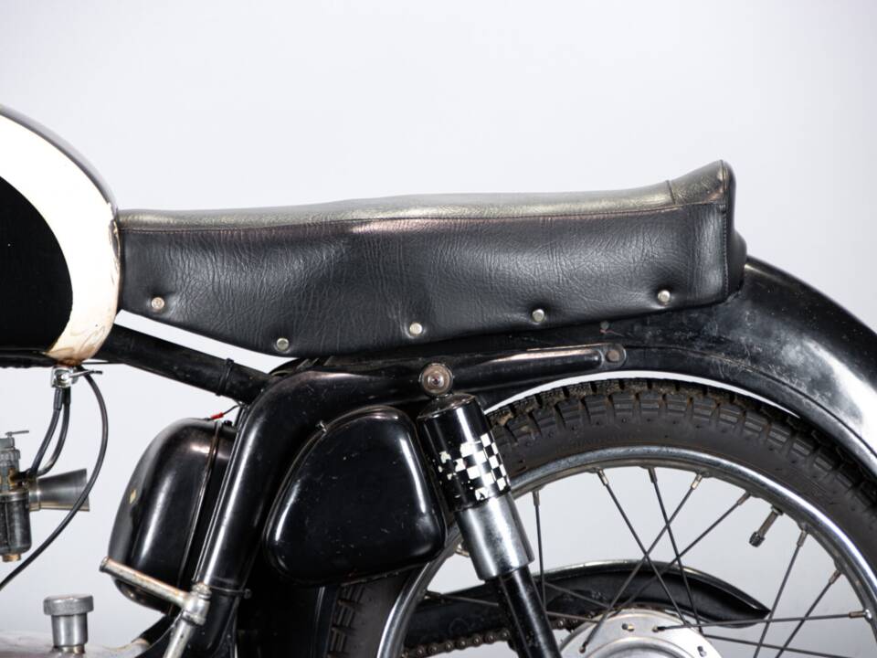 Bild 20/50 von MV Agusta 125 TR (1958)