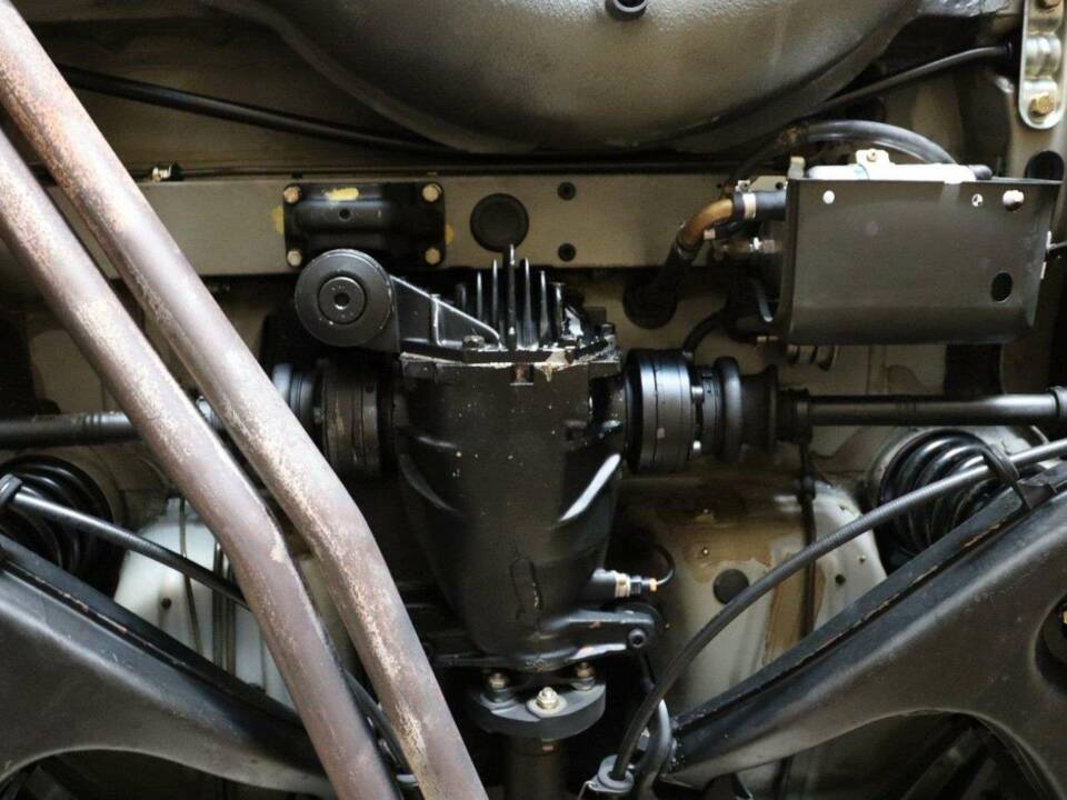 Immagine 30/30 di Mercedes-Benz 300 SL (1988)