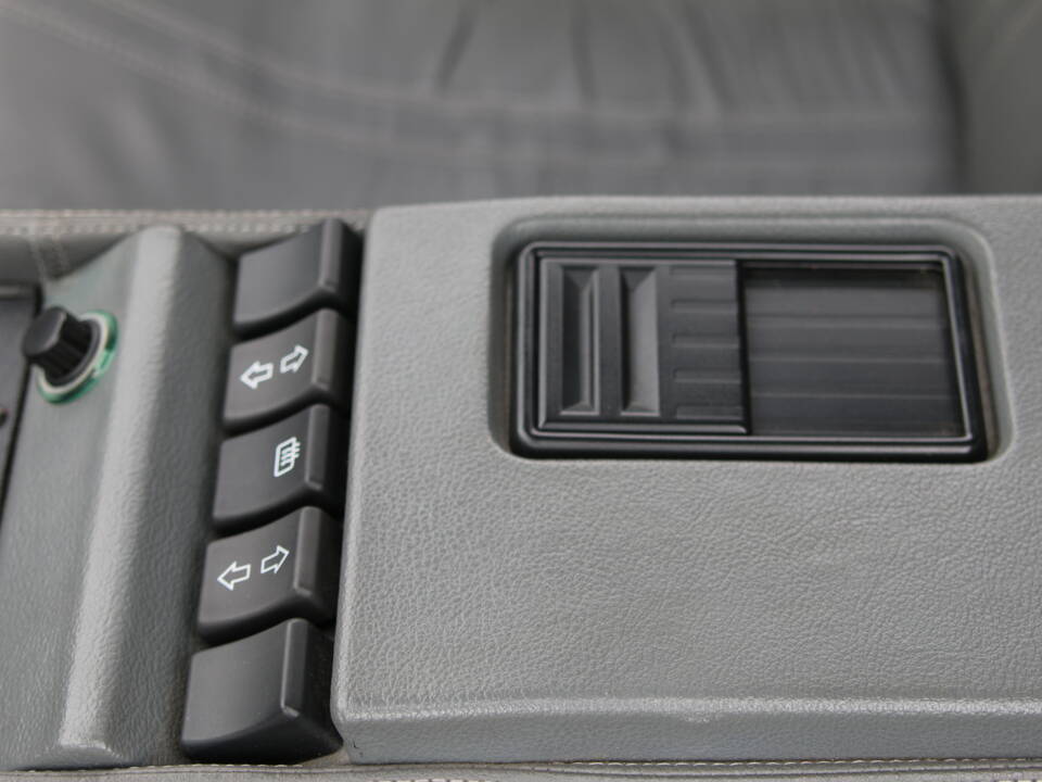 Image 75/92 of DeLorean DMC-12 (1982)