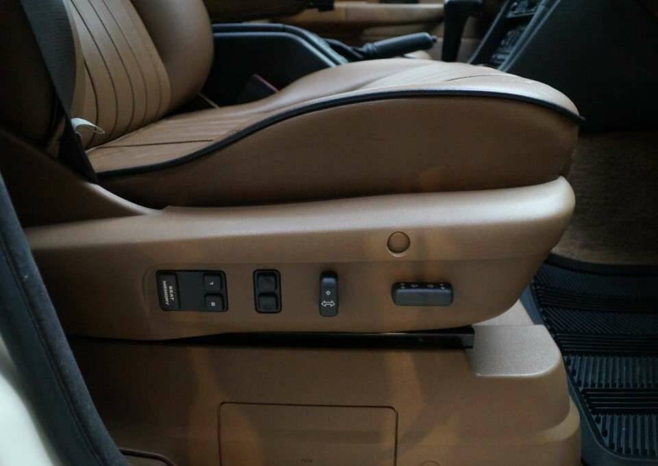 Bild 17/50 von Land Rover Range Rover 4.0 SE (1997)